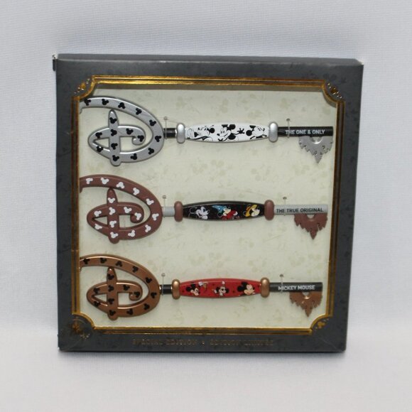 NWT Disney Special Edition Key Mickey Mouse - Picture 1 of 6